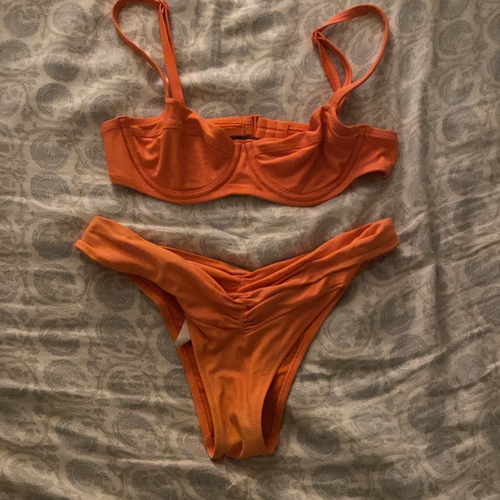 Orange Bikini Top 32B, bottoms xs